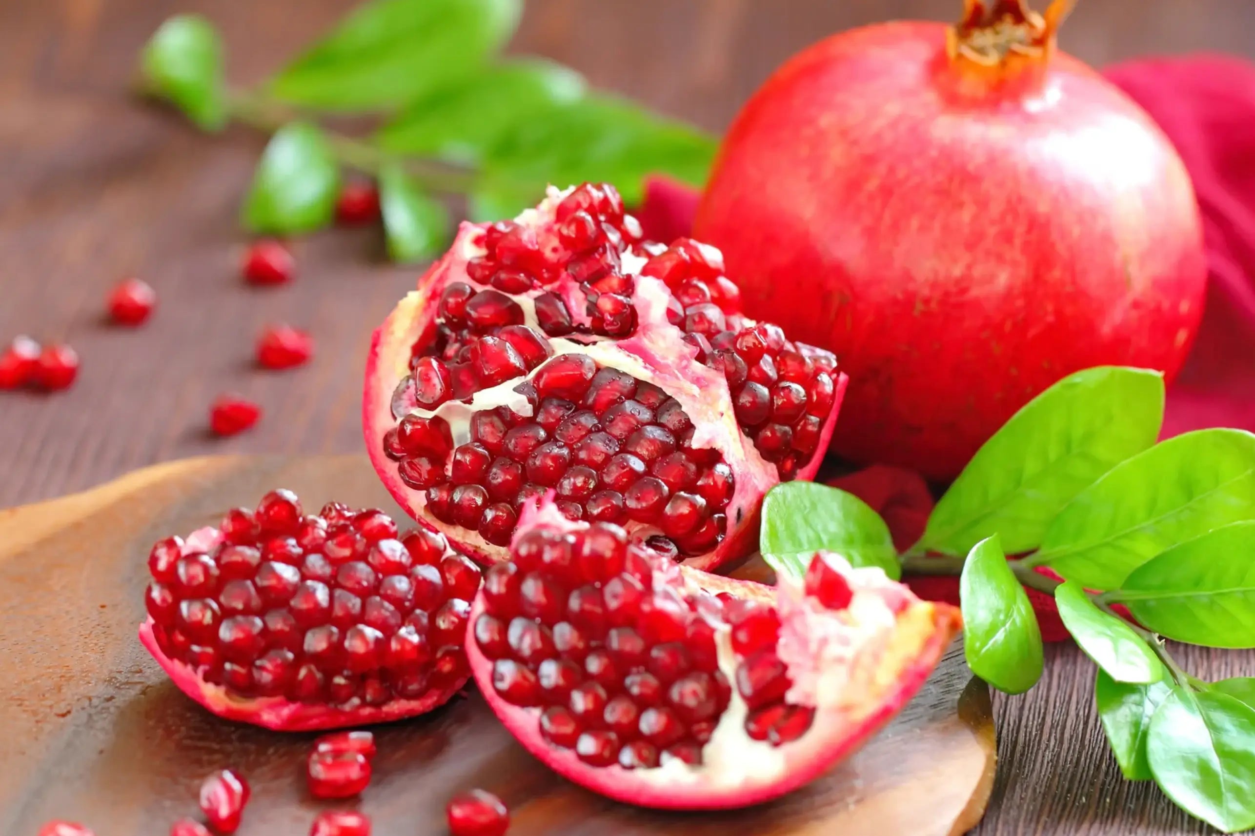 JEWELED POMEGRANATE Relaxa Candle Canada
